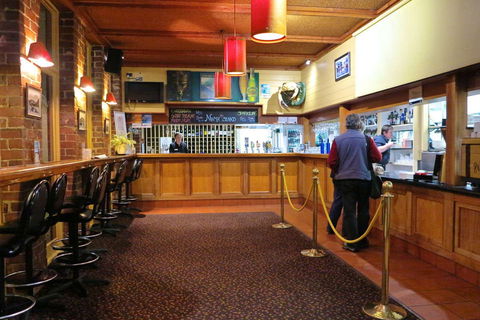 Hamers Hotel Bar And Grill - Accommodation Search 0