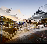 Kawana Waters Hotel - Accommodation Search
