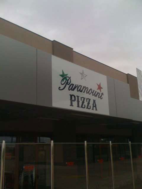 Paramount Pizza - Accommodation Search 0