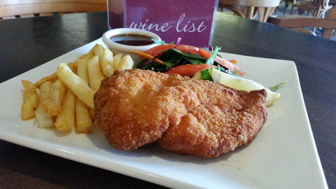 Bistro - Long Jetty Hotel - Accommodation Search 0