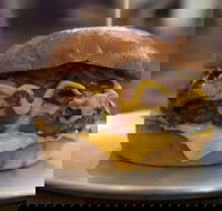 Burgerlove - Endeavour Hills - Accommodation Search
