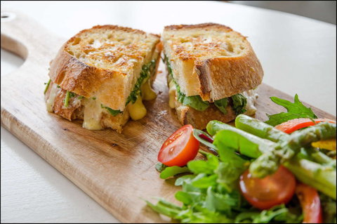 Abundance On The Quay - Accommodation Search 0