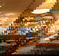 FIRESTONE Kitchen  Bar - Revesby Workers' - Accommodation Search