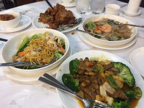 Royal East Chinese Restaurant - Accommodation Search 0