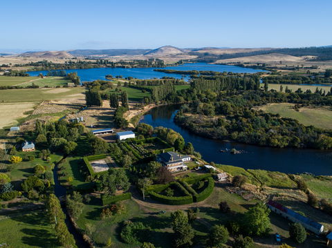 Lawrenny Estate Distillery - Accommodation Search 0