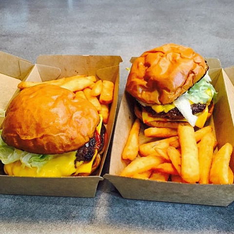 Five Points Burgers - Accommodation Search 0