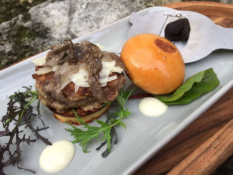 OGGI Bar And Eats - Accommodation Search 0