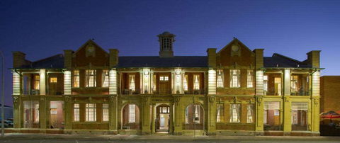 Quality Regent Hotel - Accommodation Search 0