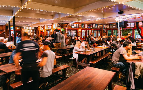 Settlers Tavern - Accommodation Search 1