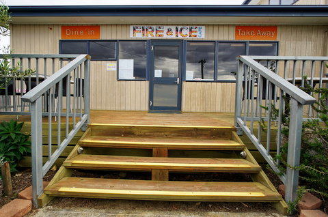 Fire & Ice Cafe - Accommodation Search 2