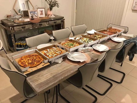 Sinatra’s Pizzeria - Accommodation Search 0