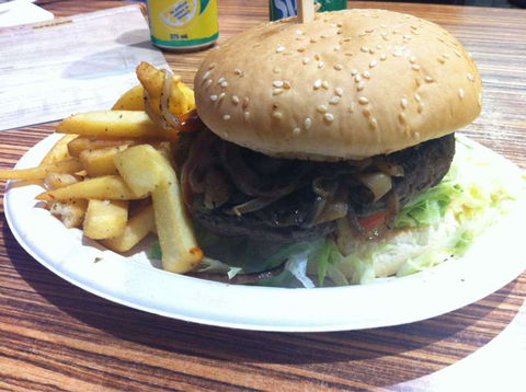 Yum Burger - Accommodation Search 0