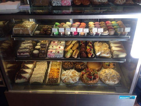 Euro Lounge Patisserie - Accommodation Search 0