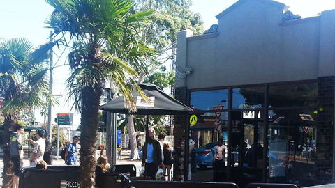 Express Cafe - Accommodation Search 0