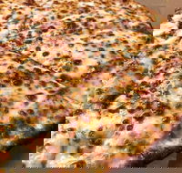 Domino's - Corio - Accommodation Search