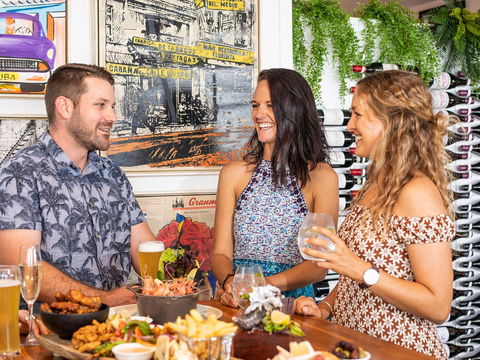 The Garden Bar Bistro - Accommodation Search 1