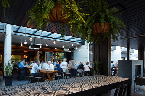 Ostani Lounge, Bar & Restaurant - Accommodation Search 1