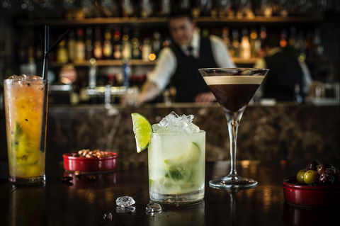Ostani Lounge, Bar & Restaurant - Accommodation Search 2