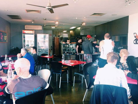 Evolution Cafe - Accommodation Search 0