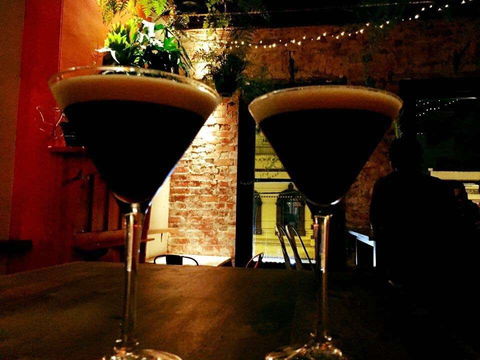 Mollie's Bar & Diner - Accommodation Search 0