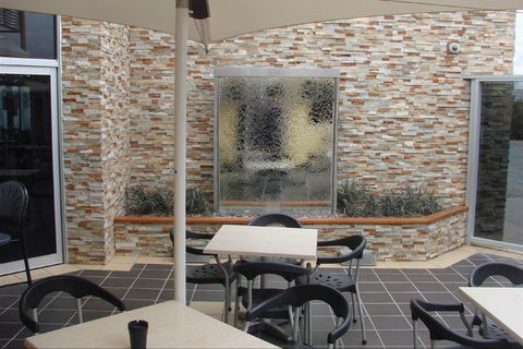 Mulga Hill Tavern - Accommodation Search 2
