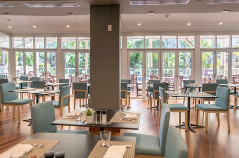 Poolside Restaurant And Bar - Accommodation Search 2