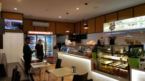 Window Cafe - Accommodation Search 0