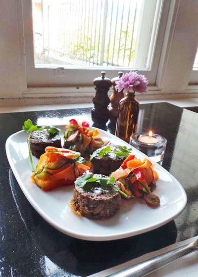 Dom's Bistro - Accommodation Search 7