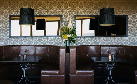 1000 Steps Cafe - Accommodation Search 2