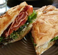 Kafe Karizma - Accommodation Search