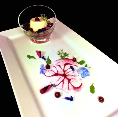 Vines Restaurant At Hollydene Estate - Accommodation Search 16