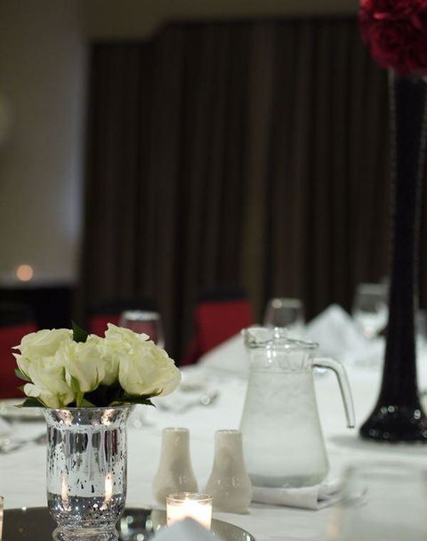 Busbys Restaurant & Bar - Accommodation Search 22