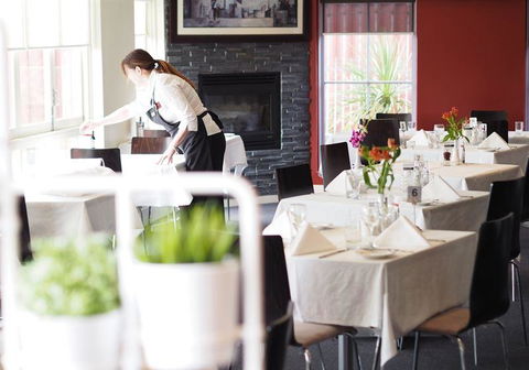 Busbys Restaurant & Bar - Accommodation Search 3