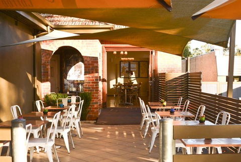 Glen Iris Pantry - Accommodation Search 14