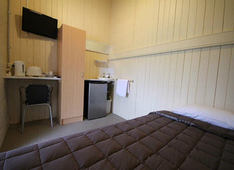 Grand Hotel Mount Morgan - Accommodation Search 0