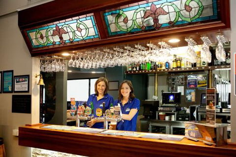 Manning River Hotel - Accommodation Search 1