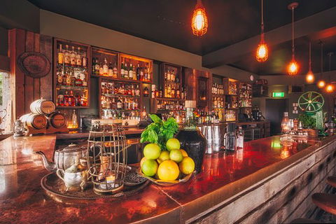The Bolt Hole  - Accommodation Search 0