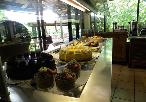 Cedar Creek Estate Vineyard & Winery Restaurant - Accommodation Search 15