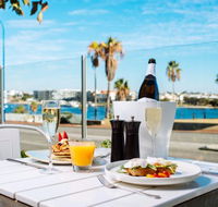 Tradewinds Bar and Restaurant - Accommodation Search