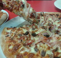 Riccardo's Pizza - Accommodation Search