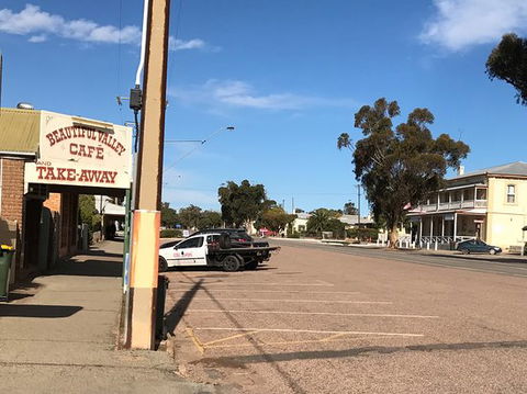 Beautiful Valley Cafe - Accommodation Search 0