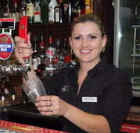 Advancetown Hotel - Accommodation Search
