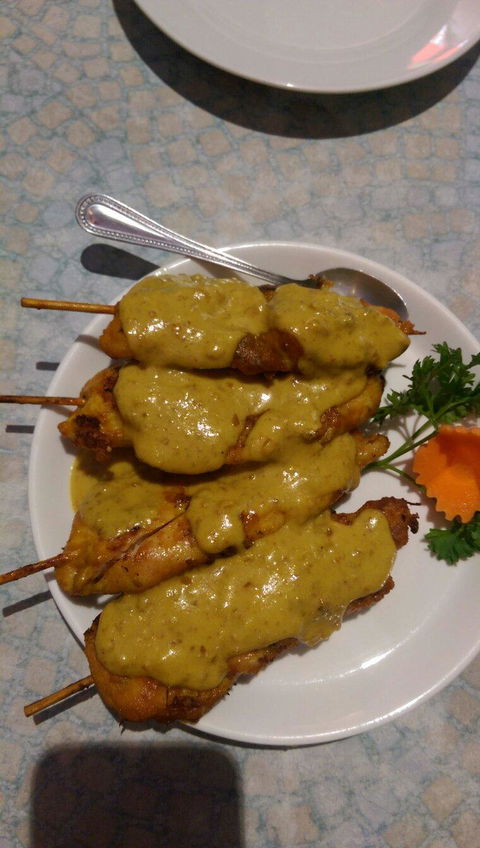 Pacific Pines Tuk Tuk Thai Bistro - Accommodation Search 4