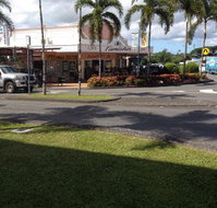 Famishes Cafeteria - Accommodation Search