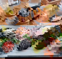 Queens Hotel - Accommodation Search