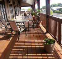 Commercial Hotel Clermont - Accommodation Search