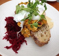Frank and Ginger Cafe - Accommodation Search
