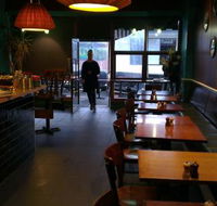 Whyte Cafe - Accommodation Search