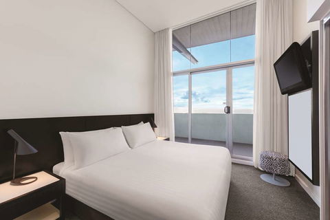 Adina Apartment Hotel Perth - Accommodation Search 11