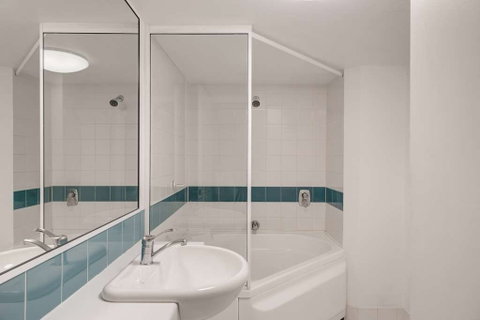 Adina Serviced Apartments James Court - Accommodation Search 11